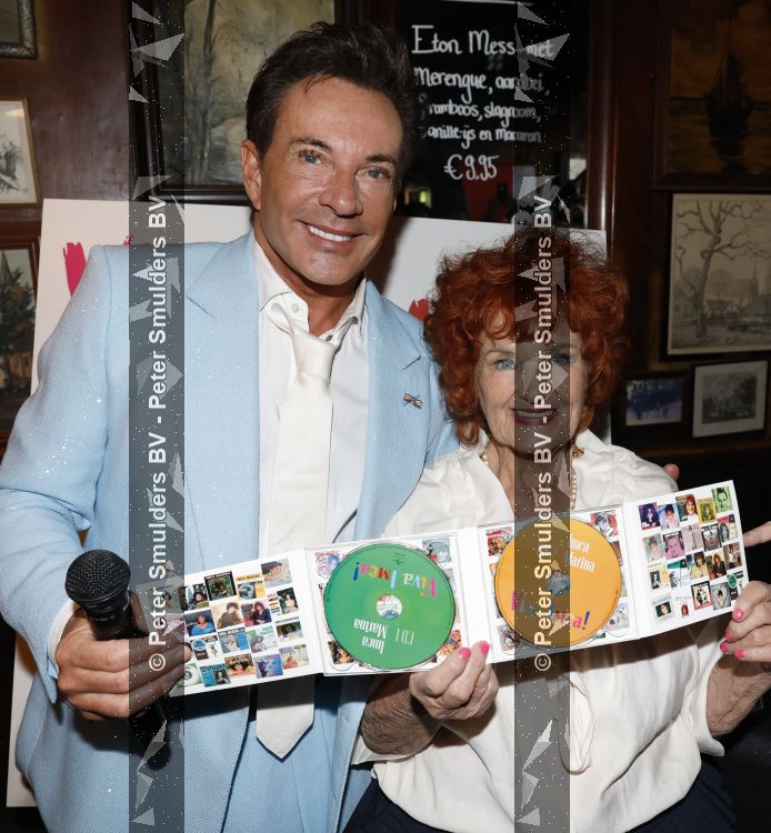 Laren 13 mei 2026
Imca Marina viert haar 85e verjaardag bij het bonte Paard in Laren . Gerard Joling reikte de eerste cd uit 