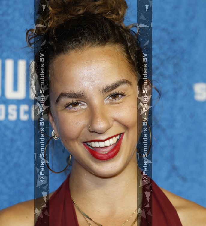 Amsterdam 23 juni 2026
Premiere Supergirl in Pathe Arena. Gina July