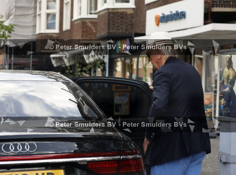 Amsterdam 29 mei 2026
Harry Mens en zijn jongste dochter Nour doen samen boodschappen in Amsterdam zuid.