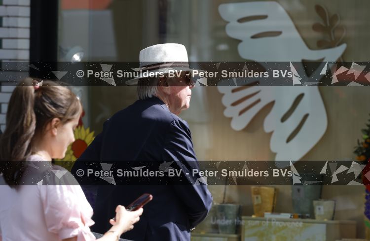 Amsterdam 29 mei 2026
Harry Mens en zijn jongste dochter Nour doen samen boodschappen in Amsterdam zuid.