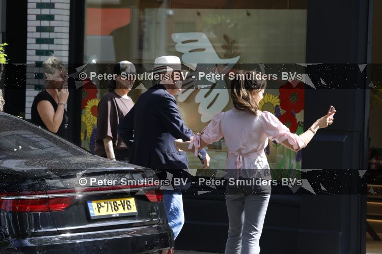 Amsterdam 29 mei 2026
Harry Mens en zijn jongste dochter Nour doen samen boodschappen in Amsterdam zuid.