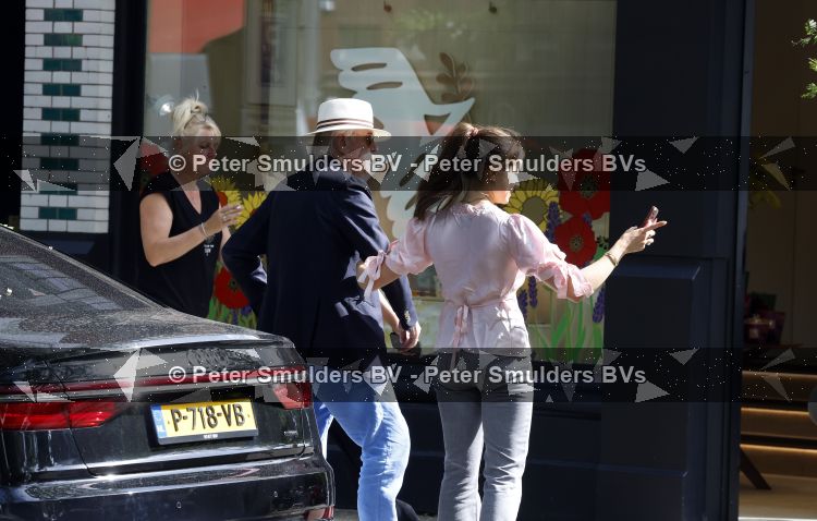 Amsterdam 29 mei 2026
Harry Mens en zijn jongste dochter Nour doen samen boodschappen in Amsterdam zuid.
