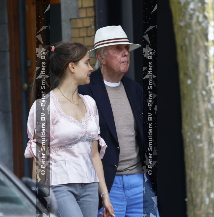 Amsterdam 29 mei 2026
Harry Mens en zijn jongste dochter Nour doen samen boodschappen in Amsterdam zuid.