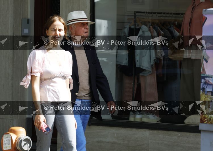 Amsterdam 29 mei 2026
Harry Mens en zijn jongste dochter Nour doen samen boodschappen in Amsterdam zuid.