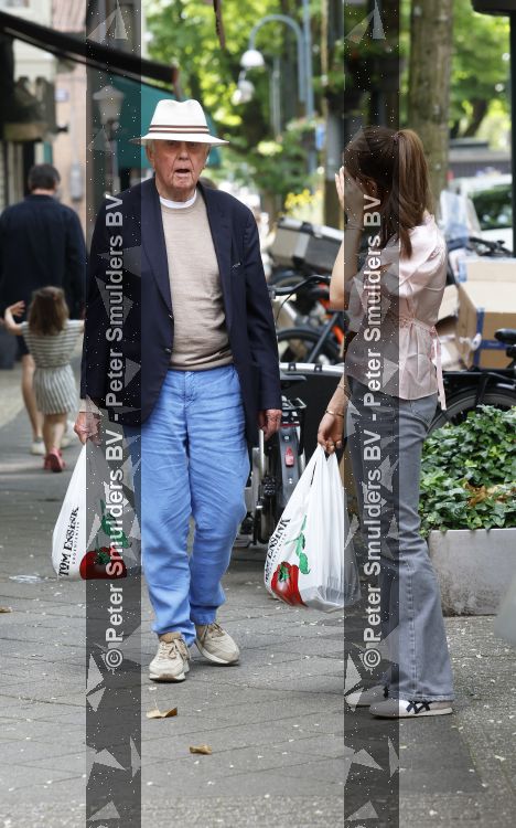Amsterdam 29 mei 2026
Harry Mens en zijn jongste dochter Nour doen samen boodschappen in Amsterdam zuid.
