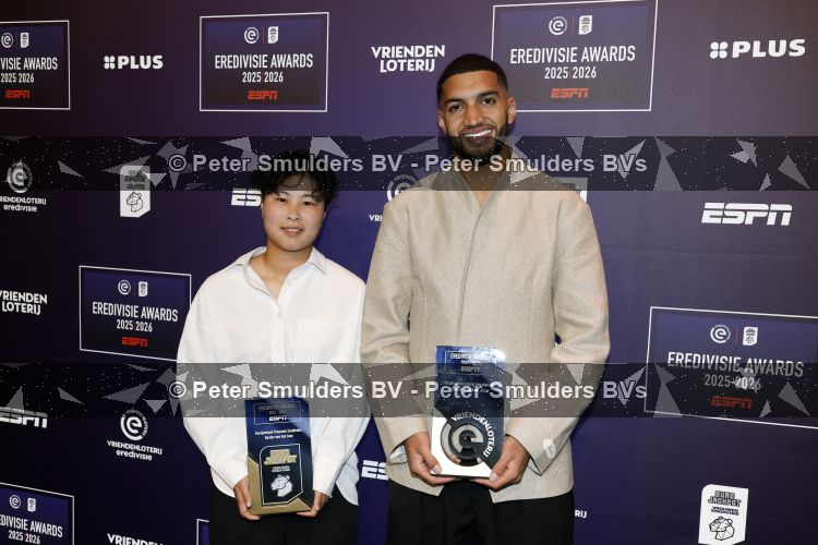 Maarssen 25 mei 2026
Ismael Saibari wordt gekozen tot beste speler van de nederlandse eredivie op het gala van ESPN in de Fabrique . De beste speler en speelster van de eredivisie Ismael Saibari en Kokona Iwasaki