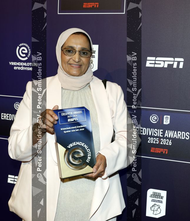 Maarssen 25 mei 2026
Ismael Saibari wordt gekozen tot beste speler van de nederlandse eredivie op het gala van ESPN in de Fabrique . Moeder 