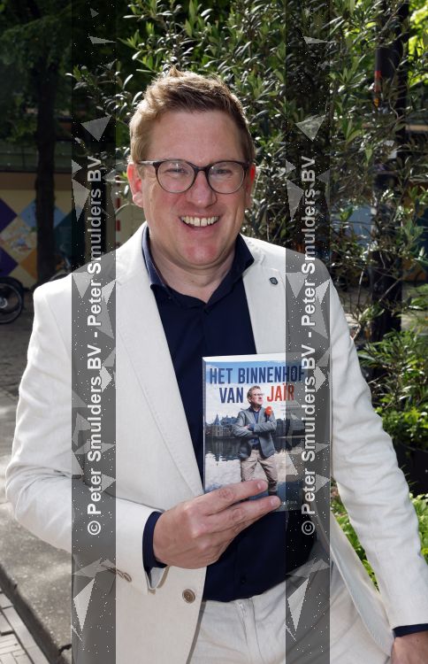 Den Haag 21 mei 2026
Boekpresentatie Jair Ferwerda in Den Haag bij Cafe restaurant Luden .