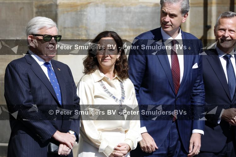 Amsterdam 9 juni 2026
Op uitnodiging van Zijne Majesteit de Koning - Koning Willem Alexander en Koningin Maxima brengt de bondspresident van Duitsland, Frank-Walter Steinmeier, een staatsbezoek aan Nederland. Hij wordt hierbij vergezeld door zijn echtgenote Elke BÃ¼denbender. Jan v Zanen en Femke Halsema