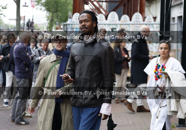 Amsterdam 3 juni 2026
Jeangu Macrooy met zijn nieuwe vriend  Roman Brasser