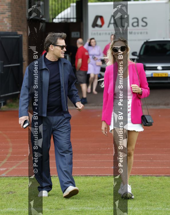Amsterdam 4 juni 2026
Lunch met artiesten en influencers van de Amsterdamse zomer in het Olympisch stadion. Jeroen v d Boom en Leontien Mourits