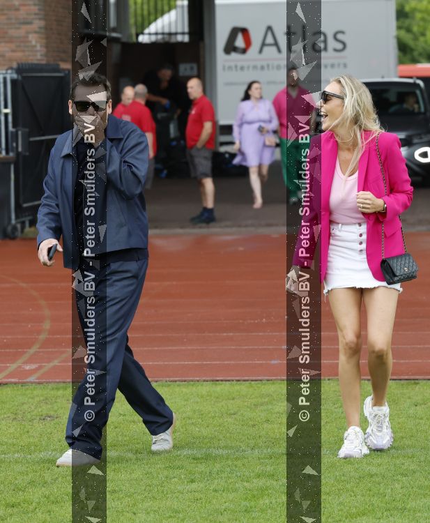 Amsterdam 4 juni 2026
Lunch met artiesten en influencers van de Amsterdamse zomer in het Olympisch stadion. Jeroen v d Boom en Leontien Mourits