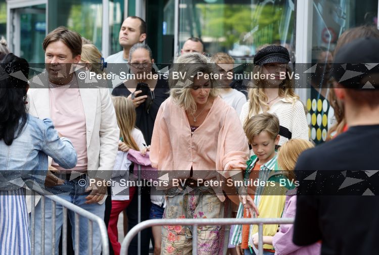 Amsterdam 31 mei 2026
Premiere Rutger Thomas en Paco 2 in Pathe Arena . Johnny de Mol kwam met zijn vrouw Anouk de Mol en hun kinderen Johnny jr Fender en Kiki 