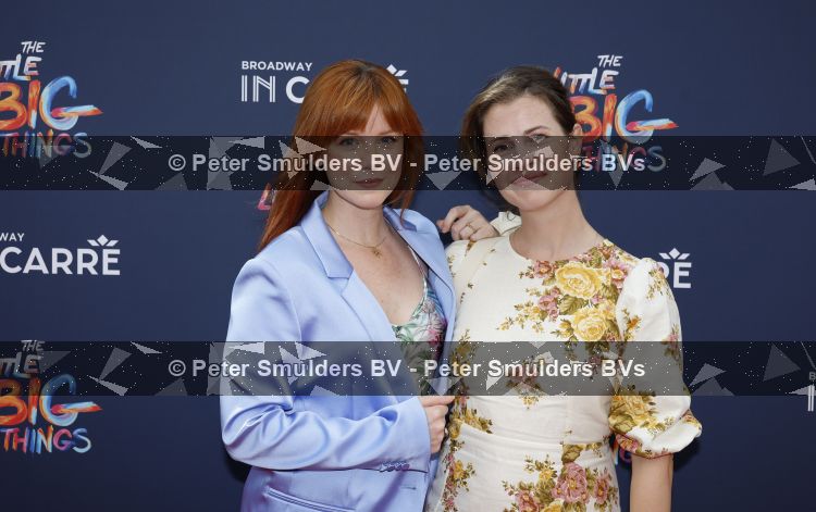 Amsterdam 28 juni 2026
Premiere the little big things in Carre . Jolijn Henneman kwam met een kennis