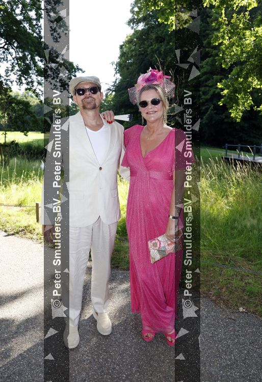 Breukelen 22 juni 2026
Nationale haringparty op Neyenrode . Justine Marcella kwam met partner