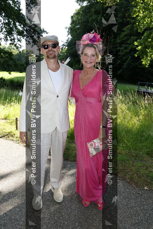 Breukelen 22 juni 2026
Nationale haringparty op Neyenrode . Justine Marcella kwam met partner
