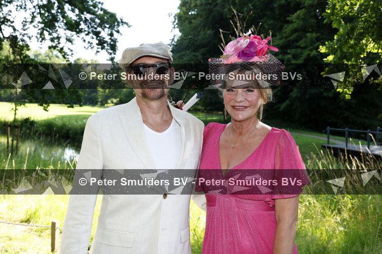 Breukelen 22 juni 2026
Nationale haringparty op Neyenrode . Justine Marcella kwam met partner
