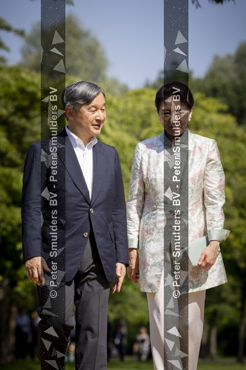 AMSTELVEEN  19 Juni 2026Keizer Nahurito, keizerin Masako van Japan tijdens een boomplant ceremonie in het Japanse Bloesempark tijdens de derde dag van het Japanse staatsbezoek aan Nederland.