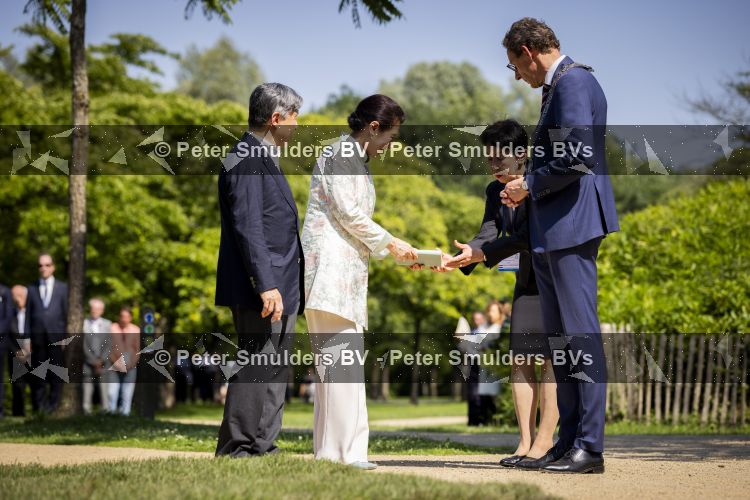 AMSTELVEEN  19 Juni 2026Keizer Nahurito, keizerin Masako van Japan tijdens een boomplant ceremonie in het Japanse Bloesempark tijdens de derde dag van het Japanse staatsbezoek aan Nederland.