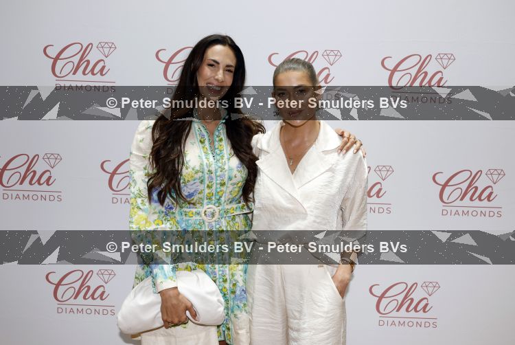 Amsterdam 1 juni 2026
Presentatie Cha Diamonds in Hotel l Europe . Lilly Becker was de Special Guest . Kimberley Chantal en Floor Coster 
