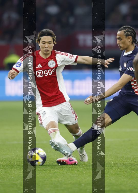 Amsterdam, 2 Mei 2026
Kompetitiewedstrijd AJAX-PSV, eindstand 2-2
Ko Itakura met Kiliann Sildillia