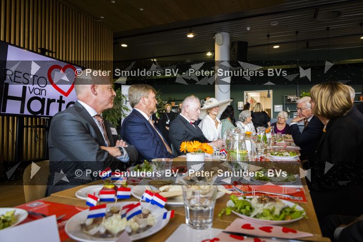 Amsterdam 9 juni 2026
Op uitnodiging van Zijne Majesteit de Koning - Koning Willem Alexander en Koningin Maxima brengt de bondspresident van Duitsland, Frank-Walter Steinmeier, een staatsbezoek aan Nederland. Hij wordt hierbij vergezeld door zijn echtgenote Elke BÃ¼denbender.