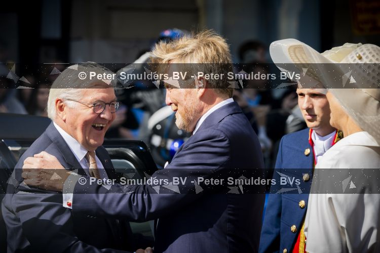 Amsterdam 9 juni 2026
Op uitnodiging van Zijne Majesteit de Koning - Koning Willem Alexander en Koningin Maxima brengt de bondspresident van Duitsland, Frank-Walter Steinmeier, een staatsbezoek aan Nederland. Hij wordt hierbij vergezeld door zijn echtgenote Elke BÃ¼denbender.