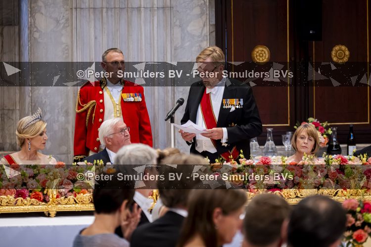 Amsterdam 9 juni 2026
Op uitnodiging van Zijne Majesteit de Koning - Koning Willem Alexander en Koningin Maxima brengt de bondspresident van Duitsland, Frank-Walter Steinmeier, een staatsbezoek aan Nederland. Hij wordt hierbij vergezeld door zijn echtgenote Elke BÃ¼denbender.