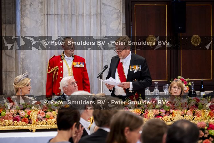 Amsterdam 9 juni 2026
Op uitnodiging van Zijne Majesteit de Koning - Koning Willem Alexander en Koningin Maxima brengt de bondspresident van Duitsland, Frank-Walter Steinmeier, een staatsbezoek aan Nederland. Hij wordt hierbij vergezeld door zijn echtgenote Elke BÃ¼denbender.