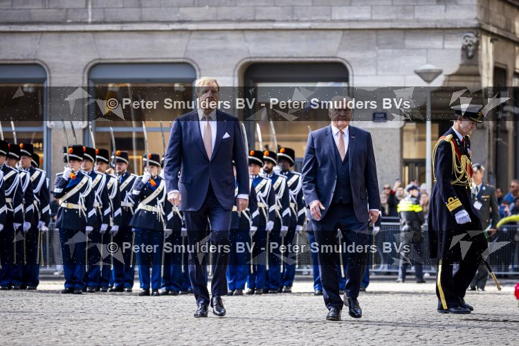 Amsterdam 9 juni 2026
Op uitnodiging van Zijne Majesteit de Koning - Koning Willem Alexander en Koningin Maxima brengt de bondspresident van Duitsland, Frank-Walter Steinmeier, een staatsbezoek aan Nederland. Hij wordt hierbij vergezeld door zijn echtgenote Elke BÃ¼denbender.