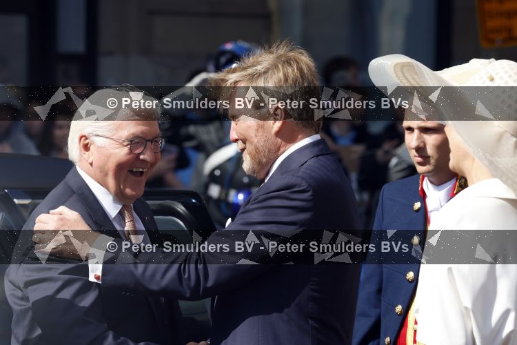 Amsterdam 9 juni 2026
Op uitnodiging van Zijne Majesteit de Koning - Koning Willem Alexander en Koningin Maxima brengt de bondspresident van Duitsland, Frank-Walter Steinmeier, een staatsbezoek aan Nederland. Hij wordt hierbij vergezeld door zijn echtgenote Elke BÃ¼denbender.