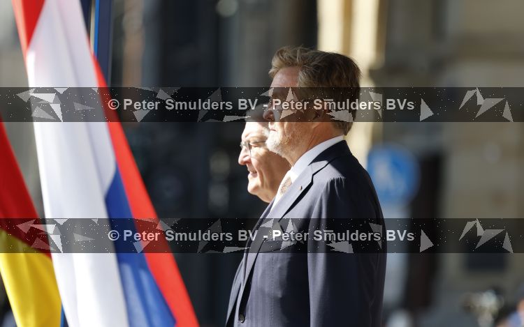 Amsterdam 9 juni 2026
Op uitnodiging van Zijne Majesteit de Koning - Koning Willem Alexander en Koningin Maxima brengt de bondspresident van Duitsland, Frank-Walter Steinmeier, een staatsbezoek aan Nederland. Hij wordt hierbij vergezeld door zijn echtgenote Elke BÃ¼denbender.