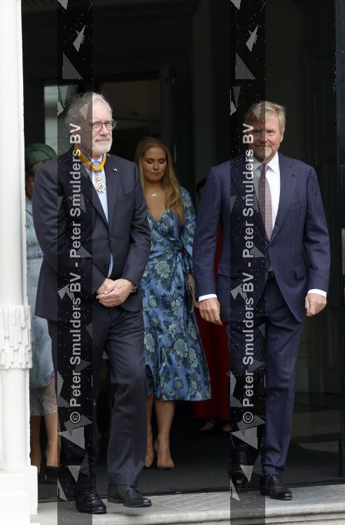 Den Haag 30 juni 2026
Koning Willem Alexander Koningin Maxima en prinses Amalia bij afscheid van Thom de Graaf in raad v State .