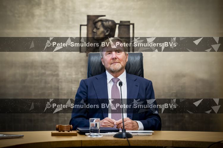 Den Haag 30 juni 2026
Koning Willem Alexander Koningin Maxima en prinses Amalia bij afscheid van Thom de Graaf in raad v State .