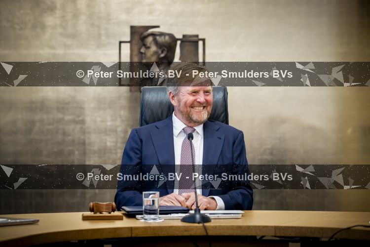Den Haag 30 juni 2026
Koning Willem Alexander Koningin Maxima en prinses Amalia bij afscheid van Thom de Graaf in raad v State .