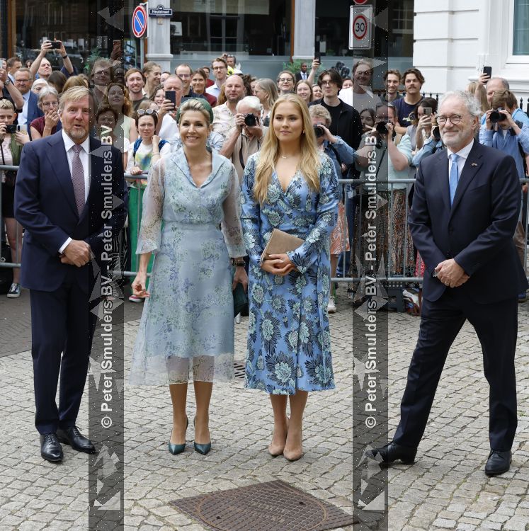 Den Haag 30 juni 2026
Koning Willem Alexander Koningin Maxima en prinses Amalia bij afscheid van Thom de Graaf in raad v State .