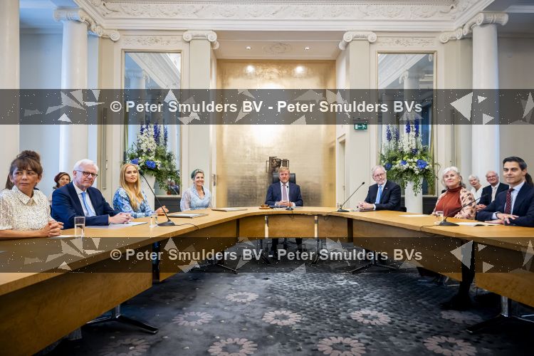 DEN HAAG 30 juni 2026 Koning Willem-Alexander, Koningin Maxima en Prinses Amalia is aanwezig bij de buitengewone vergadering van de Raad van State ter gelegenheid van het afscheid van de heer Thom de Graaf als vice-president.