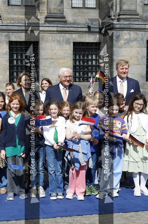 Amsterdam 9 juni 2026
Op uitnodiging van Zijne Majesteit de Koning - Koning Willem Alexander en Koningin Maxima brengt de bondspresident van Duitsland, Frank-Walter Steinmeier, een staatsbezoek aan Nederland. Hij wordt hierbij vergezeld door zijn echtgenote Elke BÃ¼denbender.