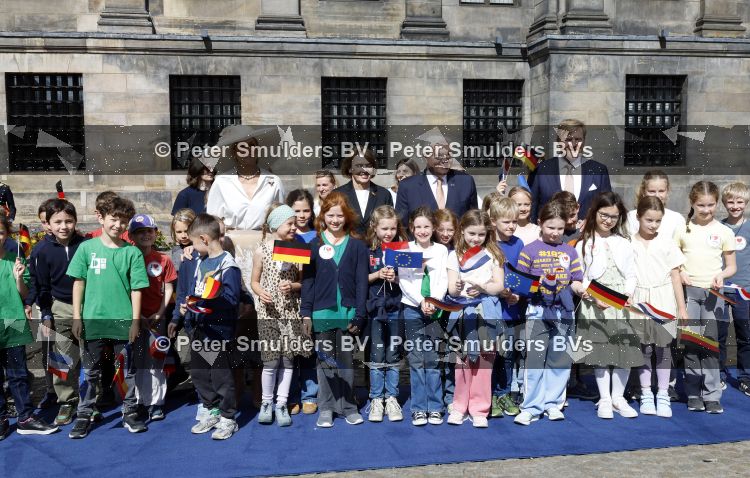 Amsterdam 9 juni 2026
Op uitnodiging van Zijne Majesteit de Koning - Koning Willem Alexander en Koningin Maxima brengt de bondspresident van Duitsland, Frank-Walter Steinmeier, een staatsbezoek aan Nederland. Hij wordt hierbij vergezeld door zijn echtgenote Elke BÃ¼denbender.