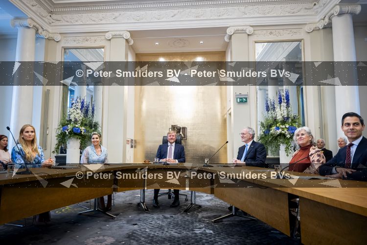 Den Haag 30 juni 2026
Koning Willem Alexander Koningin Maxima en prinses Amalia bij afscheid van Thom de Graaf in raad v State .