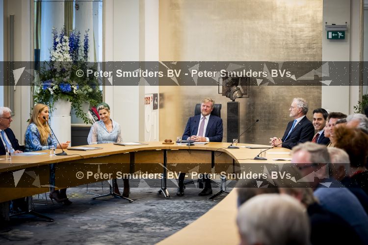 Den Haag 30 juni 2026
Koning Willem Alexander Koningin Maxima en prinses Amalia bij afscheid van Thom de Graaf in raad v State .