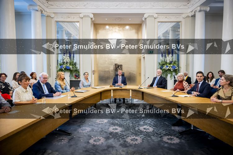 DEN HAAG 30 juni 2026 Koning Willem-Alexander, Koningin Maxima en Prinses Amalia is aanwezig bij de buitengewone vergadering van de Raad van State ter gelegenheid van het afscheid van de heer Thom de Graaf als vice-president.