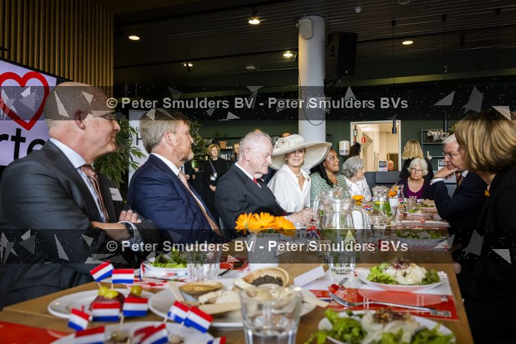 Amsterdam 9 juni 2026
Op uitnodiging van Zijne Majesteit de Koning - Koning Willem Alexander en Koningin Maxima brengt de bondspresident van Duitsland, Frank-Walter Steinmeier, een staatsbezoek aan Nederland. Hij wordt hierbij vergezeld door zijn echtgenote Elke BÃ¼denbender.