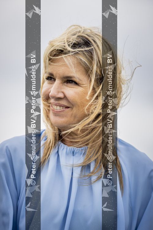 Koningin Maxima bij aftrap campagne Onzichtbare Blessure
VOORBURG 2 juni 2026 Koningin Maxima tijdens de aftrap van âDe Onzichtbare Blessureâ. Met het programma besteden KNVB en Zilveren Kruis aandacht aan mentale gezondheid in het amateurvoetbal. MIND Us wil dat jongeren grip krijgen op hun mentale gezondheid, zich veerkrachtig ontwikkelen en hulp weten te vinden als dat nodig is, Maxima is erevoorzitter van de stichting. De aftrap vind plaats in de Week van de Mentale Gezondheid. 