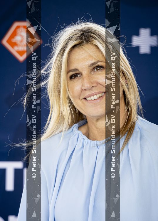Koningin Maxima bij aftrap campagne Onzichtbare Blessure
VOORBURG 2 juni 2026 Koningin Maxima tijdens de aftrap van âDe Onzichtbare Blessureâ. Met het programma besteden KNVB en Zilveren Kruis aandacht aan mentale gezondheid in het amateurvoetbal. MIND Us wil dat jongeren grip krijgen op hun mentale gezondheid, zich veerkrachtig ontwikkelen en hulp weten te vinden als dat nodig is, Maxima is erevoorzitter van de stichting. De aftrap vind plaats in de Week van de Mentale Gezondheid. 