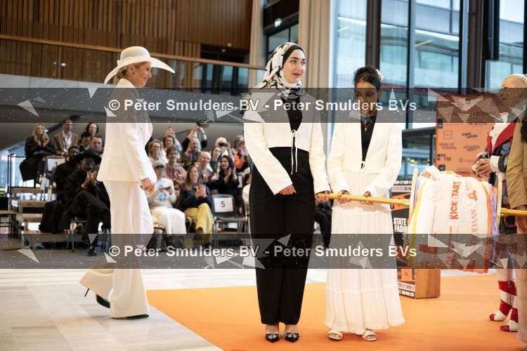 Arnhem 13 mei 2026
Koningin Maxima opent de State of Fashion BiÃ«nnale 2026. State of Fashion is een toonaangevend internationaal platform voor mode, textiel en maatschappelijke transitie.