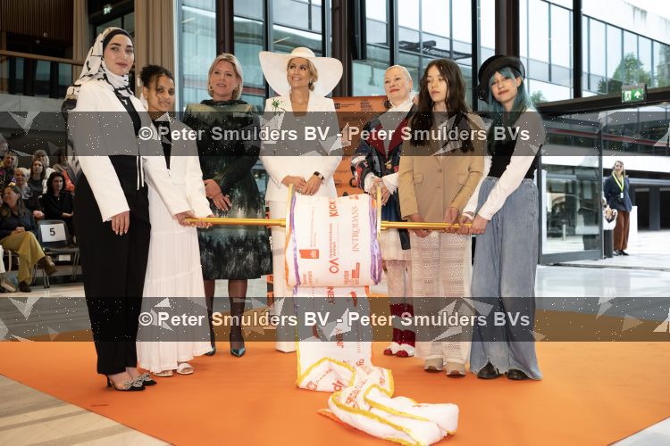 Arnhem 13 mei 2026
Koningin Maxima opent de State of Fashion BiÃ«nnale 2026. State of Fashion is een toonaangevend internationaal platform voor mode, textiel en maatschappelijke transitie. Minister van Onderwijs, Cultuur en Wetenschap Rianne Letschert was ook aanwezig  (Groene jurk)
