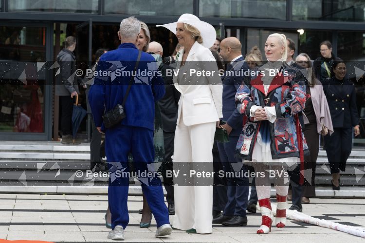 Arnhem 13 mei 2026
Koningin Maxima opent de State of Fashion BiÃ«nnale 2026. State of Fashion is een toonaangevend internationaal platform voor mode, textiel en maatschappelijke transitie.