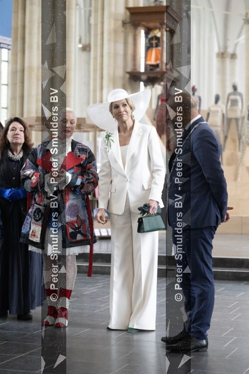 Arnhem 13 mei 2026
Koningin Maxima opent de State of Fashion BiÃ«nnale 2026. State of Fashion is een toonaangevend internationaal platform voor mode, textiel en maatschappelijke transitie.