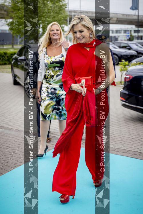 AMSTERDAM 20 mei 2026
 Koningin Maxima is aanwezig bij de uitreiking van de Koning Willem I Prijzen 2026 in Circa De ondernemingsprijzen worden tweejaarlijks toegekend door de Koning Willem I Stichting, in de categorieÃ«n Grootbedrijf, Midden- en Kleinbedrijf (MKB) en de Plaquette voor Duurzaam Ondernemerschap. Koningin Maxima is erevoorzitter van de Koning Willem I Stichting. 